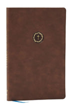 Spurgeon and the Gospels: The Gospels with Devotions from Charles Spurgeon (NKJV, Brown Leathersoft, Comfort Print) cover image